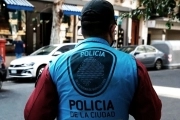 Detuvieron a una pareja de colombianos sospechada de intentar robar un departamento "llave en mano"