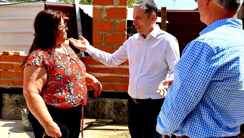 Gray supervisó las obras de ampliación en la Escuela Secundaria N° 42 de Esteban Echeverria