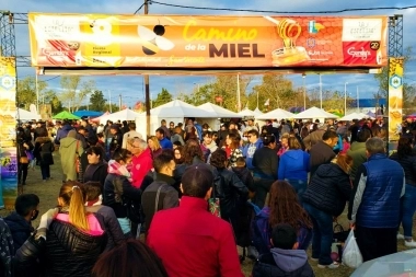 Se viene la 10º Fiesta de la Miel en San Vicente: habrá degustaciones, muestras y 350 stands